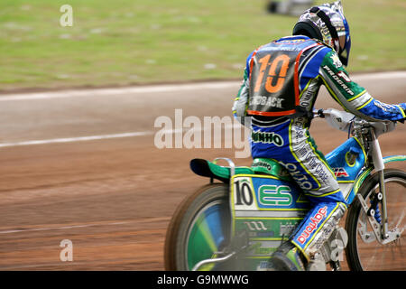 Speedway - FIM Fiat Vans British Grand Prix - Millennium Stadium. Allgemeine Speedway-Action Stockfoto