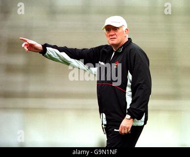 Rugby-Union - Wales Training am Prinz Chichibu Memorial Stadium, Tokio Stockfoto