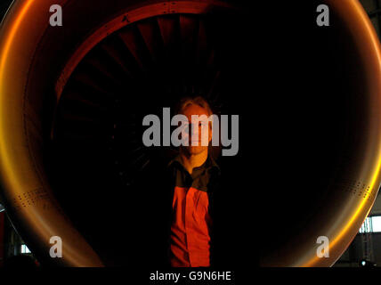 EasyJet enthüllen neue Cabin Crew uniform Stockfoto