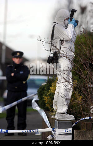 Die Szene eines tödlichen Messerstechs an der Tymonville Road, im Tallaght-Gebiet im Westen Dublins. Stockfoto