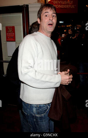 Neil Morrissey kommt zur VIP-Aufführung von Guys and Dolls im Piccadilly Theatre im Zentrum von London. Stockfoto