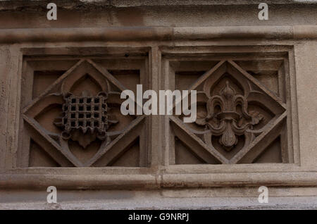 Da Vinci Code London Walk. Detail aus der Mauer der Westminster Abbey. Stockfoto