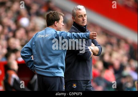 Fußball - FA Barclays Premiership - Charlton Athletic V West Ham United - The Valley Stockfoto