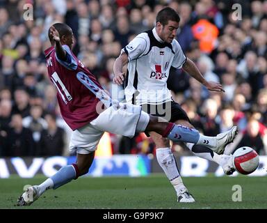 Fußball - FA Barclays Premiership - Fulham V Aston Villa - Craven Cottage Stockfoto