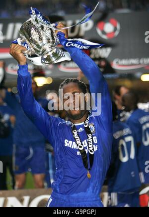 Fußball - Carling Cup - Finale - Chelsea V Arsenal - Millennium Stadium Stockfoto