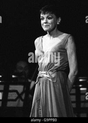 Judy Garland U.S. Sänger unter Konzert Stockfoto
