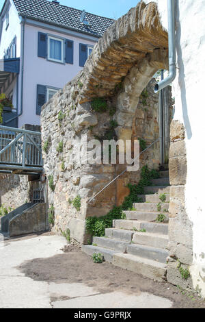 Creek-Mündung des Ellerbach und Blick von der alten Stadt Bad Kreuznach Deutschland Rheinland-Pfalz Stockfoto