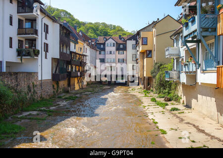 Creek-Mündung des Ellerbach und Blick von der alten Stadt Bad Kreuznach Deutschland Rheinland-Pfalz Stockfoto