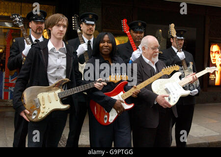 Legendäre Gitarren bei Harrods - London Stockfoto