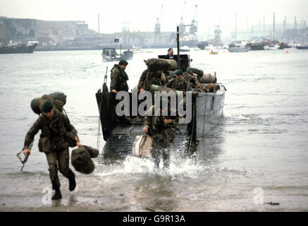 Falkland-Krieg - Truppen zurück Stockfoto