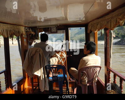 Boot auf dem Mekong Fluss, Huay Xai, Pak Beng, Mekong-Fluss, Laos, Asien / Huay Xai Stockfoto