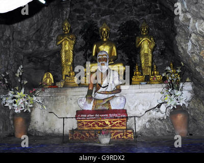 Tempel Wat Chom Si, Phu Si Hill, Provinz Luang Prabang, Laos, Asien / Luang Prabang Stockfoto