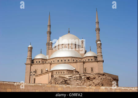 Die große Moschee von Muhammad Ali Pasha, zwei Minaretten, osmanischen Stil, persischen Stil, Kuppelbau, Kairo, Ägypten / Alabaster-Moschee Stockfoto