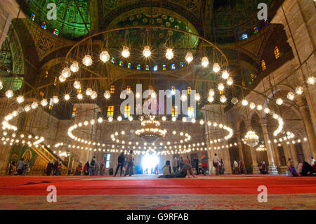 Die große Moschee von Muhammad Ali Pasha, Kronleuchter, Dome, Kairo, Ägypten / Alabaster-Moschee Stockfoto