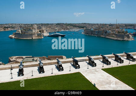 Salutieren Batterie, Kanonen, Fort St. Angelo La Vittoriosa, Fort St. Michael, La Valletta, Malta / il-Belt Valetta Stockfoto