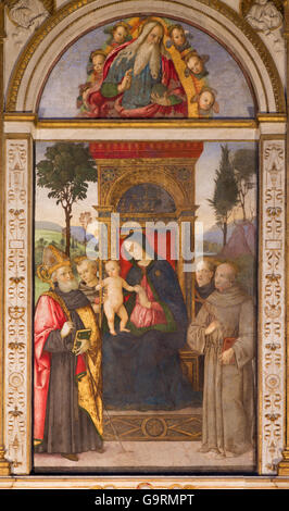 Rom, Italien - 9. März 2016: Das Fresko Madonna mit dem Kinde und Heiligen von Aiuto del Pinturicchio (1489-1491) Stockfoto