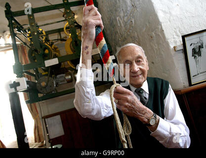 Glöckner zum 100. Geburtstag Stockfoto