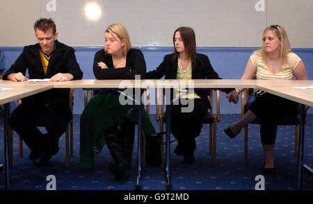 E Jane Bowden, seine Partnerin Teresa McCrae und Kylie Stevens, Cousine von Jane. Stockfoto