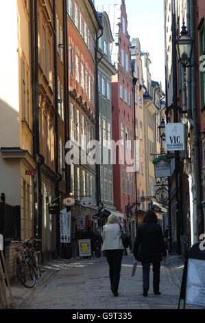 Reisen, Stockholm Schweden. Schmale Straße der Stockholmer Altstadt Gamla Stan Stockfoto