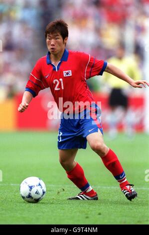 Fußball – FIFA-Konföderationen-Pokal – Gruppe A – Frankreich – Korea, Republik. Ji Sung Park, Republik Korea Stockfoto