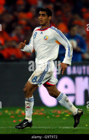 Fußball - UEFA-Europameisterschaft 2008 Qualifikation - Gruppe G - Holland / Rumänien - De Kuip Stadium. Banel Nicolita, Rumänien Stockfoto