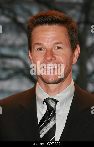 Mark Wahlberg kommt zur britischen Filmpremiere von Shooter im Odeon West End im Zentrum von London. Stockfoto