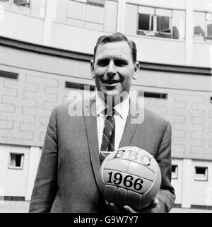 Fußball - Weltmeisterschaft 1966 - BBC Kommentar-Team Stockfoto