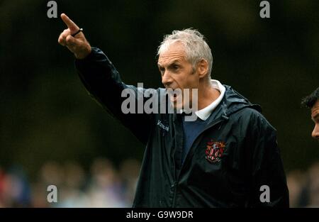 Fußball - freundlich - Stevenage Borough / Tottenham Hotspur. Paul Fairclough, Manager von Stevenage Borough Stockfoto