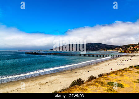 Segelboote, Strand und Piers Avila Beach Kalifornien entlang der Küste Stockfoto