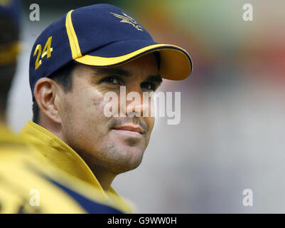 Cricket - Friends Provident Trophy - Southern Conference - Hampshire / Irland - Rose Bowl. Kevin Pietersen von Hampshire während der Friends Provident Trophy, dem südlichen Konferenzspiel im Rose Bowl, Southampton. Stockfoto