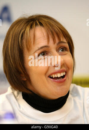 Dame Tanni Gray-Thompson bei einer Pressekonferenz zur Visa Paralympic World Cup in Sportcity, Manchester. Stockfoto