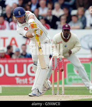 Der englische Kevin Pietersen im Einsatz gegen West Indies am zweiten Tag des zweiten npower-Test-Spiels im Headingley Cricket Ground, Leeds. Stockfoto