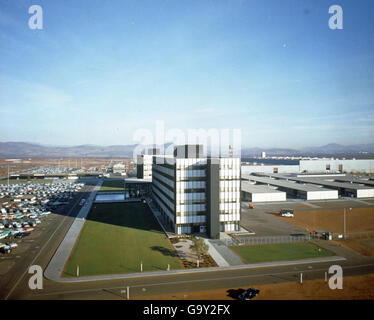Ein dramatischer Moment aus einem Atlas-Raketentest, der in der Convair/General Dynamics Atlas negative Collection erfasst wurde und die frühen Phasen der Entwicklung des Raketenprogramms dokumentiert. Stockfoto