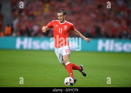 Lille, Frankreich. 1. Juli 2016. Fußball-Europameisterschaft. Viertelfinale, Wales gegen Belgien. Gareth Bale (Wal) bricht in Freiland Credit: Action Plus Sport/Alamy Live News Stockfoto