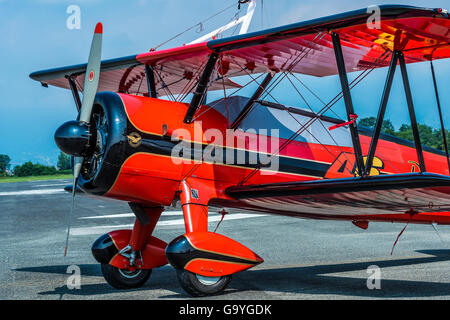 Italien Turin Collegno Aereoclub Veranstaltung 2. Juli 2016 Centennial Flughafen Torino Aeritalia - 1916/2016 - Boeing Stearman Flugzeug Stunts, von ca. 1930 Credit: wirklich Easy Star/Alamy Live News Stockfoto