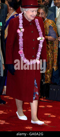 Die britische Königin Elizabeth II. Kommt heute zu einem Besuch in einem neuen Hindu-Tempel in Bradford. Stockfoto