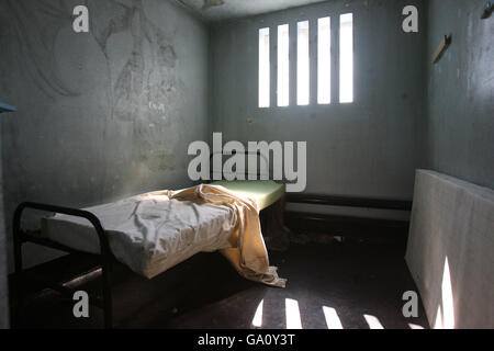 Eine IRA-Zelle im H Block Nr. 4 des Gefängnisses Maze / Long Kesh in der Nähe von Lisburn, wo 1981 zehn IRA-Hungerstreikende unter der Leitung von Bobby Sands starben. Stockfoto