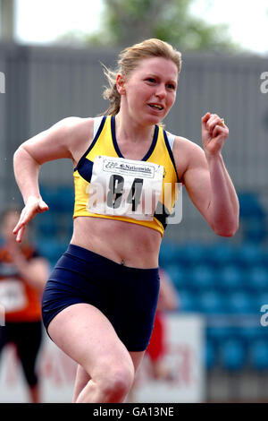 Leichtathletik - DSE British Open Athletics Championship - Manchester Regional Arena. Die britische Hazel Simpson in Aktion in der 200-m-Klasse der Frauen 35,36,46 Stockfoto