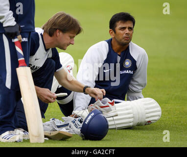 Indien Kapitän Rahul Dravid auf dem County Ground in Hove vor dem letzten Tag des Tour-Spiels gegen Sussex. Stockfoto