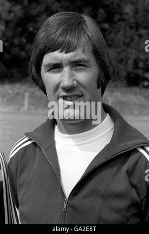 Keith Burkinshaw, der neue Manager von Tottenham Hotspur F.C auf dem Cheshunt-Trainingsgelände des Clubs. Stockfoto