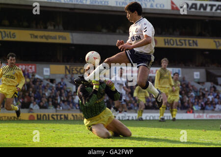 Fußball - Liga Division One - Tottenham Hotspur gegen Coventry City - White Hart Lane Stockfoto