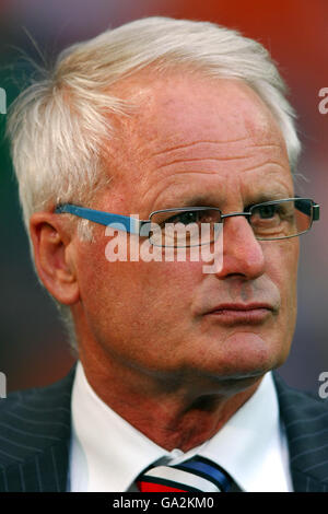 Fußball - UEFA U-21-Meisterschaft - Gruppe A - Holland / Portugal - Euroborg-Stadion. Hollands Trainer Foppe De Haan Stockfoto