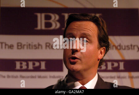 David Cameron bei der British Phonographic Industry Stockfoto