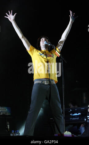 Oxegen Festival - Irland. Snow Patrol auf der Hauptbühne beim Oxegen Music Festival auf der Rennbahn von Punchestown Co Kildare. Stockfoto