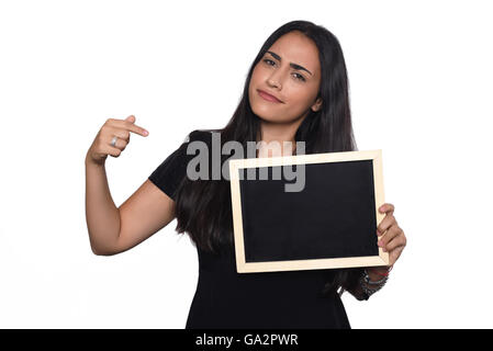 Porträt von Latin-Frau mit Tafel. Isolierten weißen Hintergrund. Stockfoto