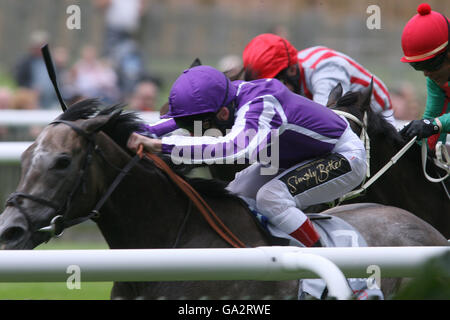 Horse Racing - Ritz Club Juli Festival - Classic FM Tag - Newmarket Racecourse Stockfoto