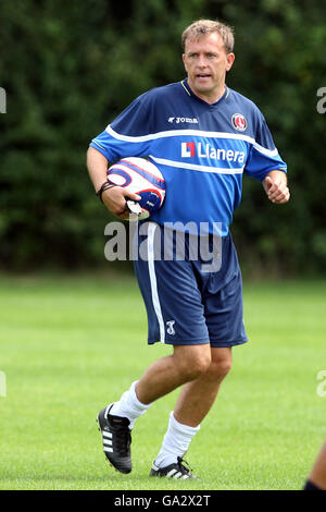 Fußball - Coca-Cola Football League Championship - Charlton Athletic Training - Sparrows Lane. Charlton Athletic First Team Coach Mark Robson Stockfoto