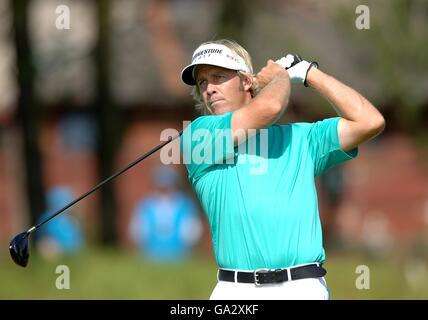 Stuart Appleby in Aktion während eines Trainingstages vor der Open Championship auf den Carnoustie Golf Links in Ostschottland. Stockfoto