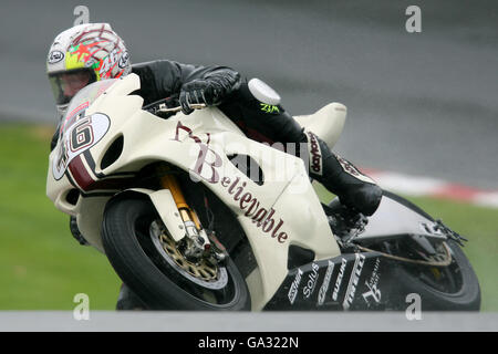 Motorradfahren - British Superbike Championship 2007 - Runde Acht - Oulton Park. Ollie Bridewell, (GBR) Suzuki - Team NB Stockfoto