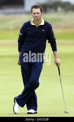 Golf - die 136. Open Championship 2007 - Tag 1 - Carnoustie. Der englische Nick Dougherty während der Open Championship bei den Carnoustie Golf Links in Ostschottland. NUR FÜR REDAKTIONELLE ZWECKE, KEINE VERWENDUNG VON MOBILTELEFONEN Stockfoto